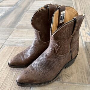 Frye Billy Short brown leather boots size 7.5